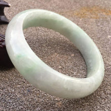 Load image into Gallery viewer, 10% OFF- 60/61/62mm Certified Natural Lavender Jadeite Emerald A*Jade HandCarved Bracelet Bangle GX373