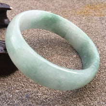 Load image into Gallery viewer, 10% OFF- 55/56/57mm Certified Natural Jadeite Emerald A*Jade HandCarved Bracelet Bangle X391