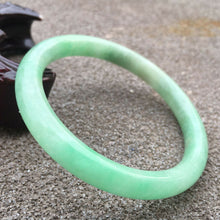 Load image into Gallery viewer, 10% OFF- 57/58/59mm Certified Natural Lavender Jadeite Emerald A Jade HandCarved Round Bracelet Bangle GX496