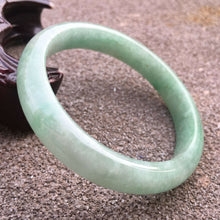 Load image into Gallery viewer, 55/56/57mm Certified Natural Lavender Jadeite Emerald A Jade HandCarved Bracelet Bangle GX452