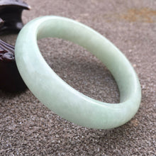 Load image into Gallery viewer, 55/56/57mm Certified Natural Lavender Jadeite Emerald A Jade HandCarved Bracelet Bangle GX446