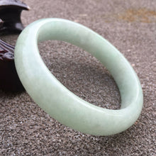Load image into Gallery viewer, 55/56/57mm Certified Natural Lavender Jadeite Emerald A Jade HandCarved Bracelet Bangle GX446