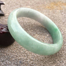 Load image into Gallery viewer, 54/55/56mm Certified Natural Lavender Jadeite Emerald A Jade HandCarved Bracelet Bangle GX364