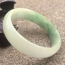 Load image into Gallery viewer, 49/50/51mm x 45mm Certified Natural Lavender Jadeite Emerald A Jade HandCarved Oval Bracelet Bangle GX317