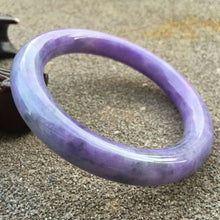 Load image into Gallery viewer, 10% OFF- 57/58/59mm Certified Natural Lavender Jadeite Emerald A Jade HandCarved Round Bracelet Bangle GX359