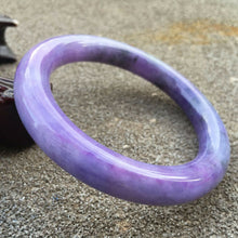 Load image into Gallery viewer, 10% OFF- 57/58/59mm Certified Natural Lavender Jadeite Emerald A Jade HandCarved Round Bracelet Bangle GX359