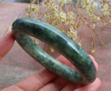 Load image into Gallery viewer, 56/57/58mm Certified Natural Lavender Jadeite Emerald A Jade HandCarved Round Bracelet Bangle A-4692