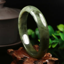 Load image into Gallery viewer, 58/59/60mm Certified Natural Emerald Xiu A*Jade HandCarved Bangle VV4480