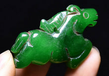 Load image into Gallery viewer, 10% OFF- Vintage Rare China Hongshan Culture Natural Green Jadeite Emerald A*Jade HandCarved Lucky Horse Jade Pendant A1940