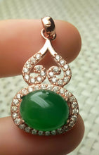 Load image into Gallery viewer, 10% OFF- Certified Natural Emerald A*Jade Handcrafted Gourd Jade Pendant-Rose Gold 925 Sterling Silver