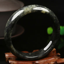 Load image into Gallery viewer, 10% OFF- 58/59/60mm Certified Natural Emerald Xiu Jade*A Handcarved Bangle VV5038