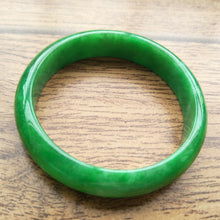 Load image into Gallery viewer, 10% OFF- 59/60/61mm Certified Natural Jadeite Emerald A*Jade Handcarved Bangle A264